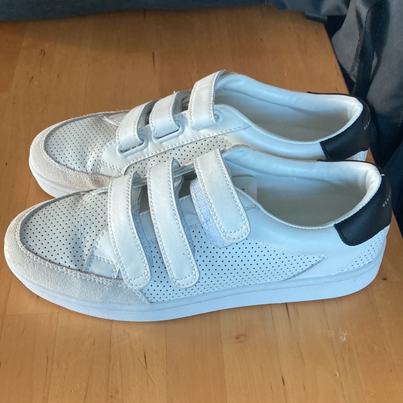 White Rebecca Minkoff Sneakers Size 7 - Picture 2 of 5